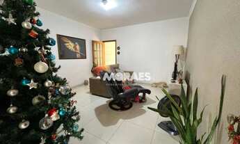 Imagem: Casa térrea com 3 quartos (1 suíte), 2