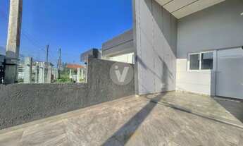 Imagem 3: Casa de esquina à venda, lado mar no Guarani, localizada em Capão da Canoa!