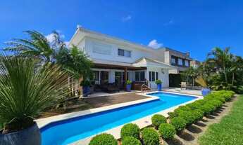 Imagem: Casa mobiliada com 04suítes e piscina à