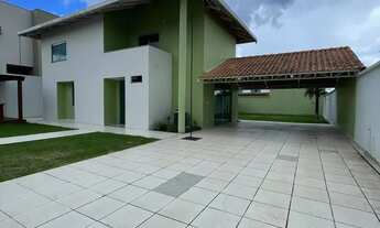 Imagem 2: Casa duplex para locação no ponta negra 1, tem 3 suítes, com o lote total de 600m2