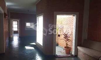 Imagem 5: Casa para alugar com Jd Pacaembu, 3 quartos, área gourmet e salão anexo