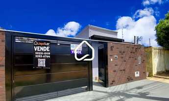 Imagem: Casa à Venda com Suíte e Amplo Quintal