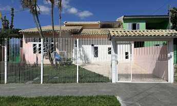 Imagem: Casa Espaçosa com 4 Dormitórios em Local