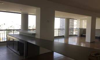 Imagem 4: Apartamento no Sumaré com 215m2 sendo 3 dormitorios e 4 vagas de garagem