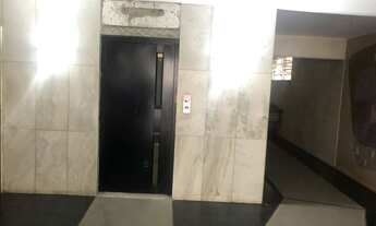 Imagem 2: Três Quartos encantador em rua nobre de Copacabana