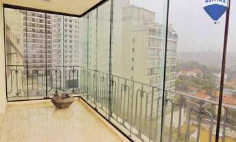 Imagem 5: Apartamento de 213m² com varanda e vista para o Vale do Pacaembu