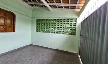 Imagem 2: Aluga-se Casa com 2 Quartos no Centro