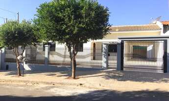 Imagem: Alugo Espetacular Casa em Paranavaí-PR