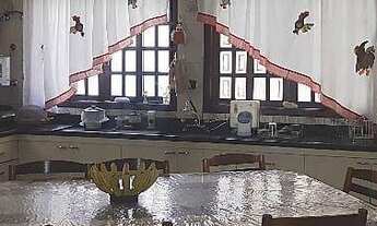 Imagem 2: Amplo sobrado com terreno excelente