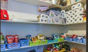 Imagem 6: Sobrado para venda com 378 m2 com 4 quartos, sendo duas suites, amplo quintal com piscina