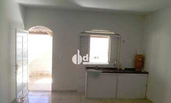 Imagem 4: Casa com 2 dormitórios à venda, 152 m² por R$ 400.000,00 - Planalto - Uberlândia/MG