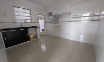 Imagem: 09 Apto 2 qts, reformado, cozinha ampla