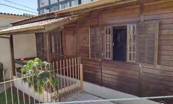 Imagem: FLORIANóPOLIS - Casa Padrão - Centro