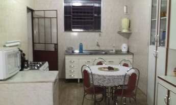 Imagem 3: Casa com pontos comerciais