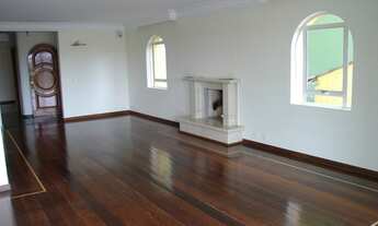 Imagem 6: Casa Assobradada com 5 suítes e 6 vagas no Jardim Leonor