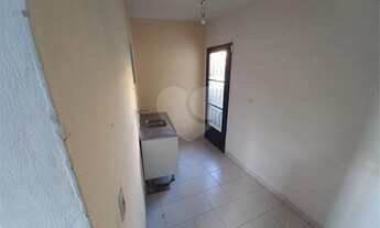 Imagem 5: Casa com corredor de entrada compartilhado para locação no Jardim Maria Duarte!