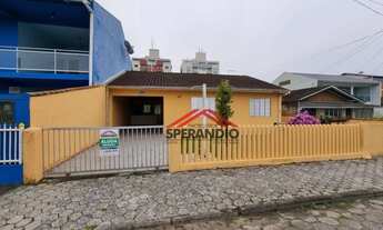 Imagem: Casa com 3 dormitórios para alugar, 142