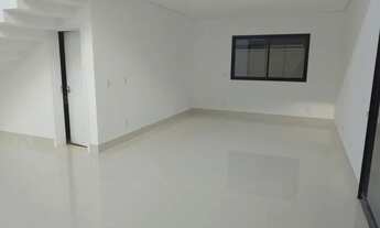 Imagem 2: Casa de condomínio sobrado para venda possui 317 metros quadrados com 4 quartos