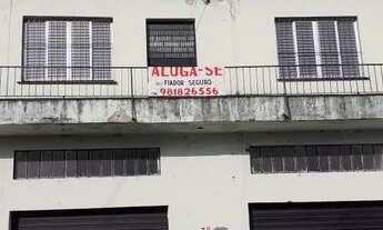 Imagem 2: Aluga se casa 2 dormitórios com pátio e churrasqueira