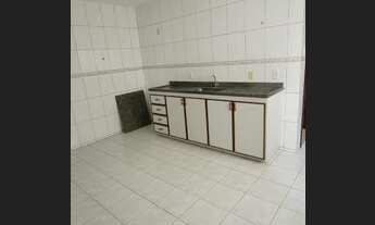 Imagem 4: Alugo Cavaleiro, apto com 2 qtos, sendo 1 suite, coz, gar. Cavaleiros - Macaé - RJ