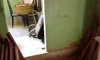 Imagem 6: Vendo uma casa Casa com 1 dormitório