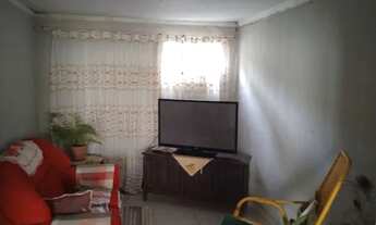 Imagem 3: Casa com 4 barracões