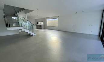 Imagem 5: Excelente casa com 4 suites de 400m2 de área total no Rio Mar