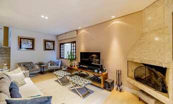 Imagem 7: Casa de Alto Padrão com Vista para a Mata, Espaço Gourmet e Piscina Aquecida por R$1.640.0