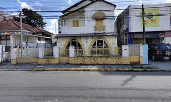 Imagem 2: Casa para venda tem 403 metros quadrados em Boa Vista - Recife - PE