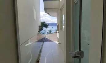 Imagem 6: Casa 4 Dormitórios Junto à Lagoinha em Bombinhas