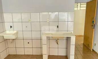 Imagem 2: Kitnet/conjugado para aluguel possui 40 metros quadrados com 1 quarto