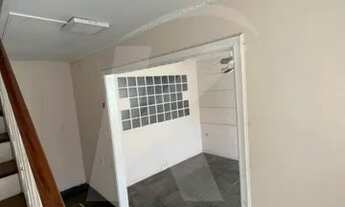 Imagem 4: Sobrado comercial em Santana com imponente fachada