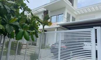 Imagem 2: MAGUINÍFICA CASA EM JURERÊ- Florianópolis - SC