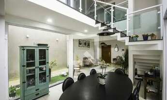 Imagem: Casa à Venda - Bosque da Saúde, 4 Quartos