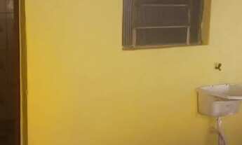 Imagem 2: Super quarto e sala com quintal independente em Sepetiba