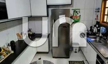 Imagem 5: Casa de 140 m2, com 4 dormitórios, 2 suítes, 2 vagas, reformada na Aclimação