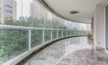 Imagem 7: Apartamento de 500m² com 4 suítes sendo 1 master com closet em Itaim Bibi - 7 vagas