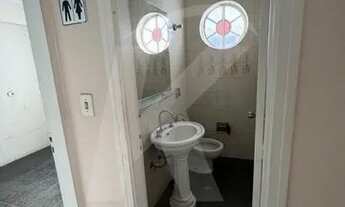 Imagem 6: Sobrado comercial em Santana com imponente fachada