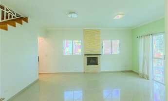 Imagem 3: Linda casa à venda em condomínio Fechado