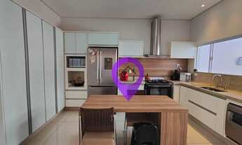 Imagem 4: Casa de 286m² em terreno de 462m² no Altaville, Pouso Alegre. 3 suítes, piscina aquecida