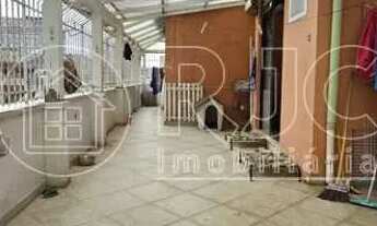 Imagem 7: Apartamento de 256 metros quadrados no bairro Tijuca com 4 quartos