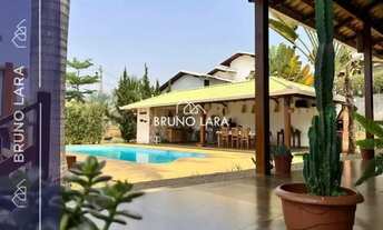 Imagem: Casa com 4 quartos, 360 m², à venda por