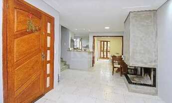 Imagem 5: Casa em Porto Alegre, no bairro Hípica, com 3 dormitório(s), e 3 banheiros, à venda