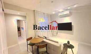 Imagem 7: Apartamento 2 quartos , suíte, totalmente reformado e mobiliado quadra da praia