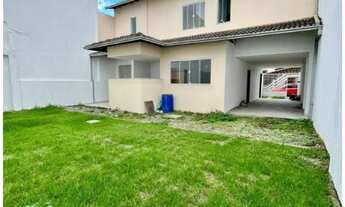 Imagem 2: Casa Duplex com 3 Quartos sendo 2 Suíte, closet e varanda em Laranjeiras Serra ES