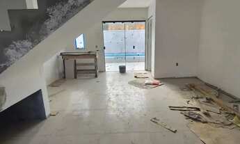 Imagem 6: Sobrado para venda possui 82 metros quadrados com 2 quartos em Rio Pequeno - Camboriú - SC