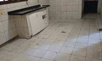 Imagem 7: Casa 2 quartos sendo um suite uma área uma sala 2 cozinhas um banheiro social e um quinta