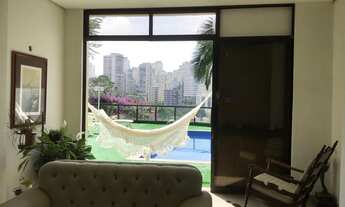 Imagem 4: Casa Assobradada com 4 suítes, 7 banheiros e 5 vagas. Com assinatura do Arquiteto Rino Lev