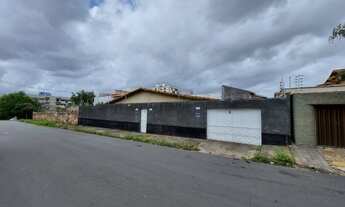 Imagem: Casa estilo Mansão para Venda na Rua dos