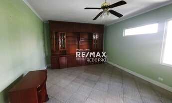 Imagem 3: Alugue belíssima casa, 225 m2, piscina e espaço gourmet, rua tranquila, Sumaré, 600 metros